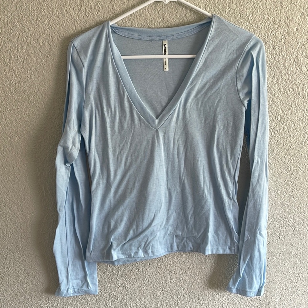 V-neck Long sleeve Crop top